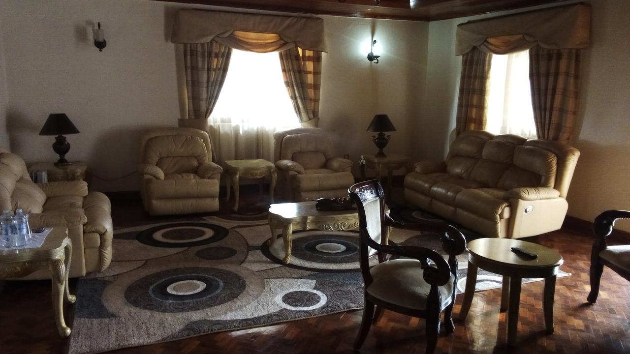 White Horse Inn Kabale Экстерьер фото