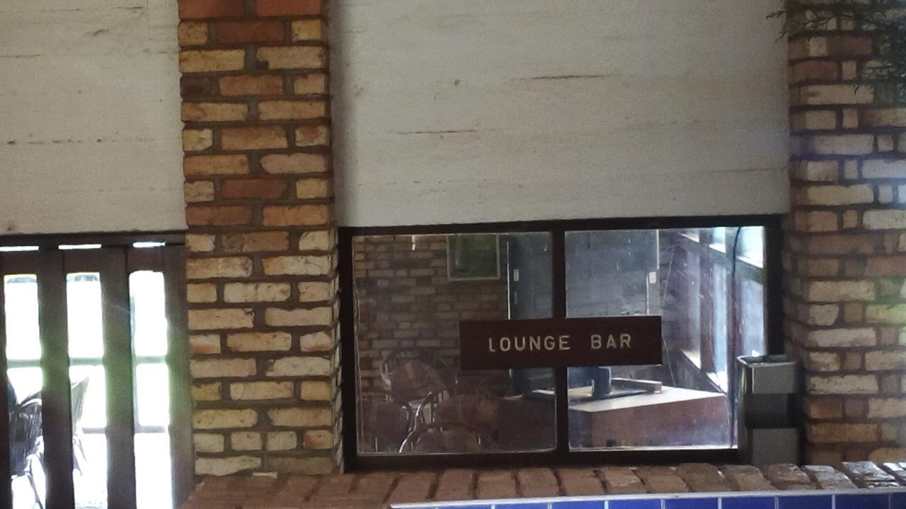 White Horse Inn Kabale Экстерьер фото